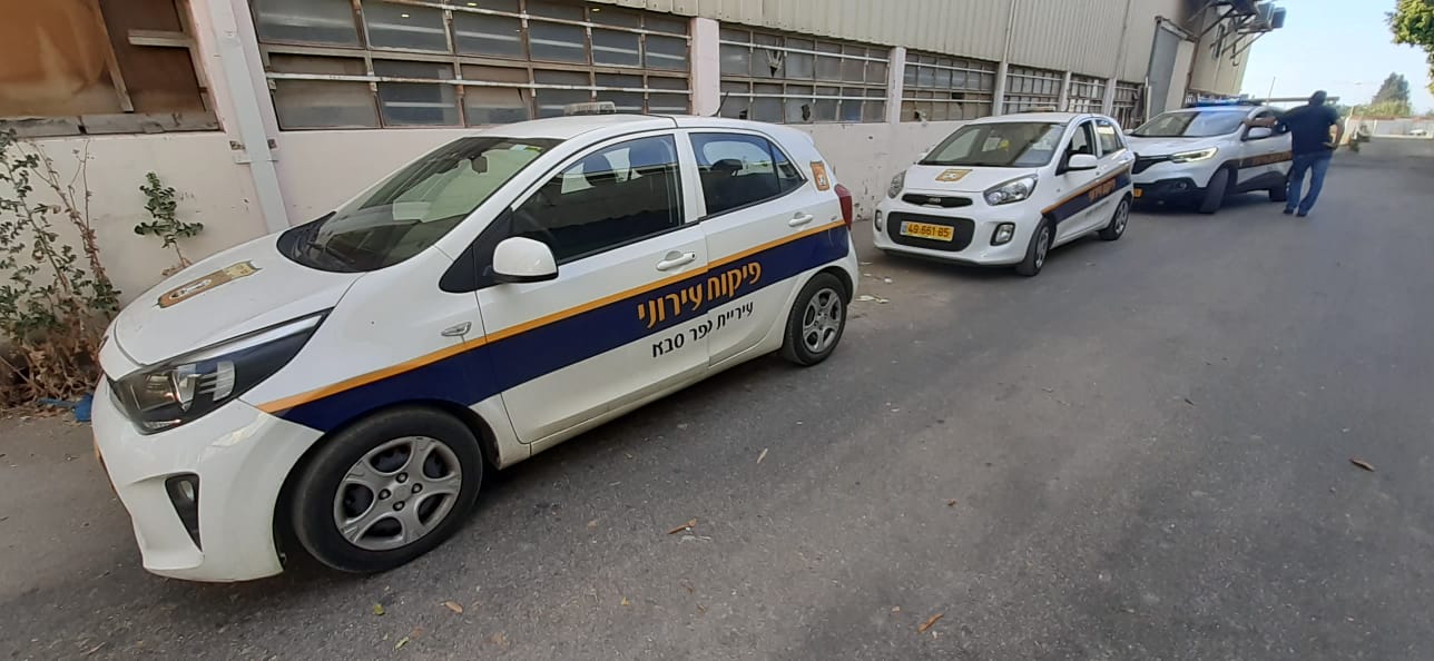 ניידות האכיפה במפעל בר און