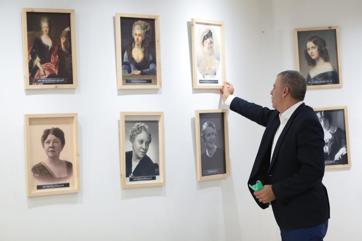 ראש העיר רפי סער חושף את קיר המלחינות