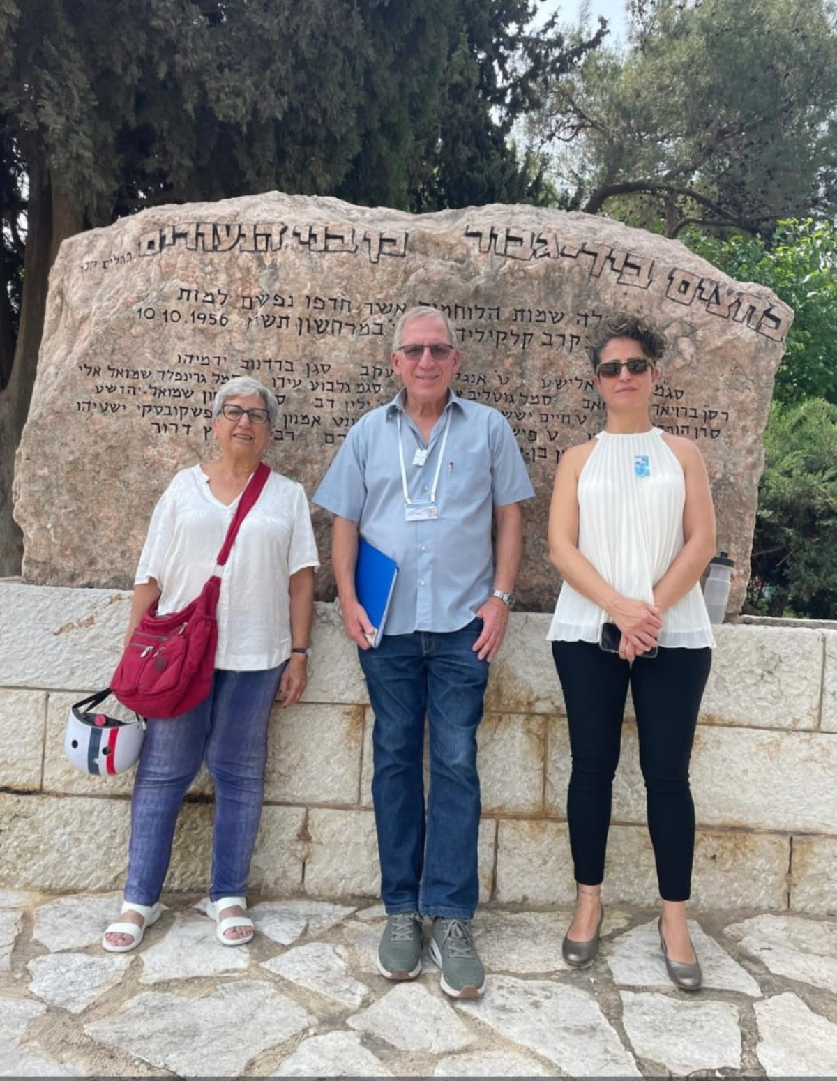 מדריכי המיזם באנדרטאות