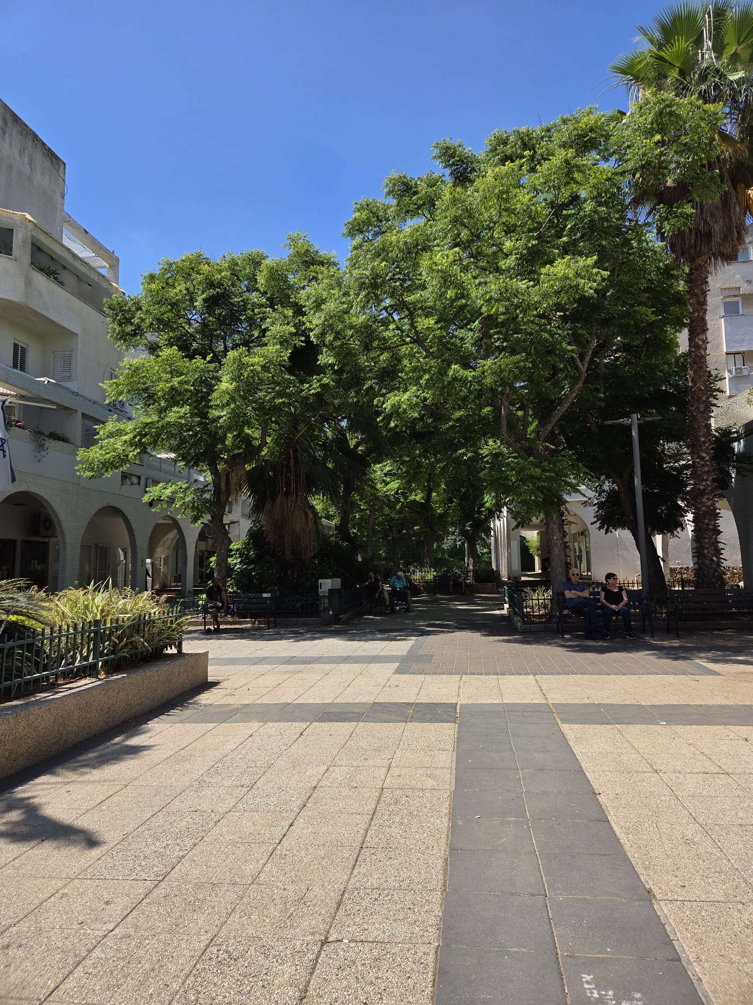 רחוב ויצמן פינת אברהם קרן כיום