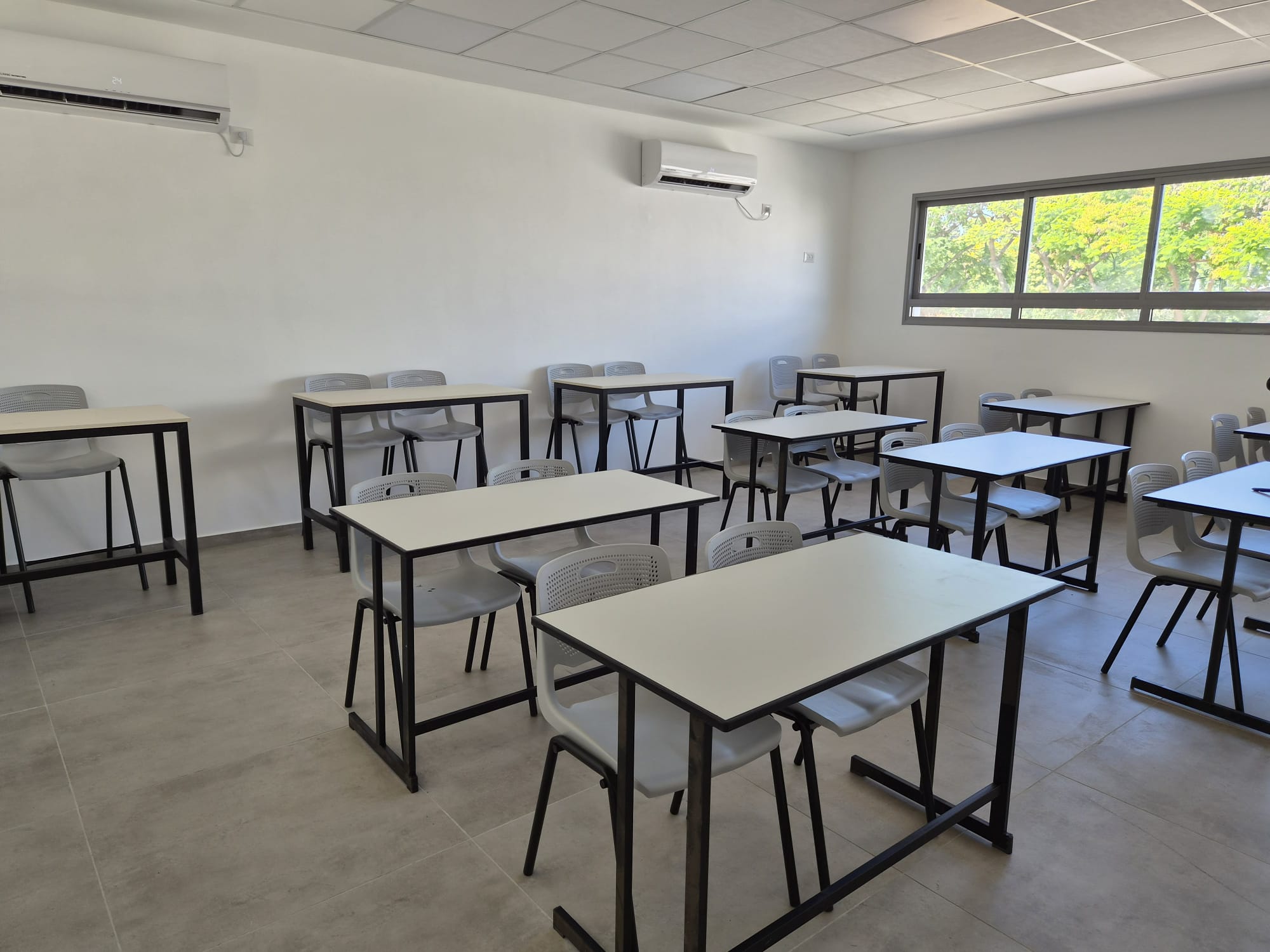 כיתה חדשה בתיכונים גלילי והרצוג בכפר סבא