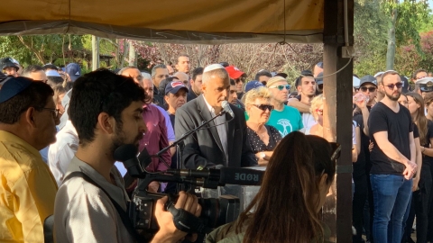 ראש העיר רפי סוער בהספד בהלווייתו של איתם מגיני