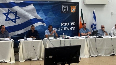 דיון במהלך ישיבת מועצת העיר כפר סבא לחודש נובמבר 