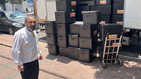העברת מנות מזון לתרומה ממיזם אפונים לעמותת אשל בכפר
