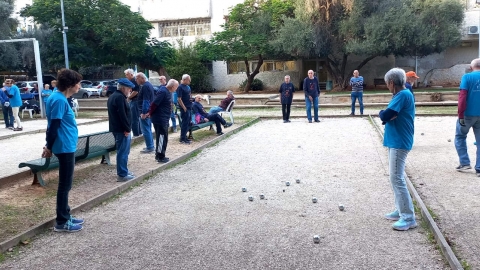 תחרות פטאנק ידידותית בין מועדון כפר סבא למועדון אלפי מנשה במגרשים העירוניים בכפר סבא