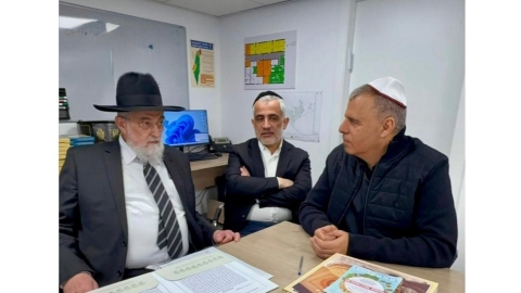 חתימה על יפוי כוח למכירת חמץ בעיריית כפר סבא