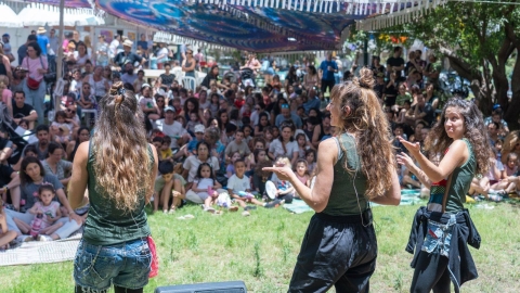 פסטיבל צבע בעיר בשנה שעברה בכפר סבא